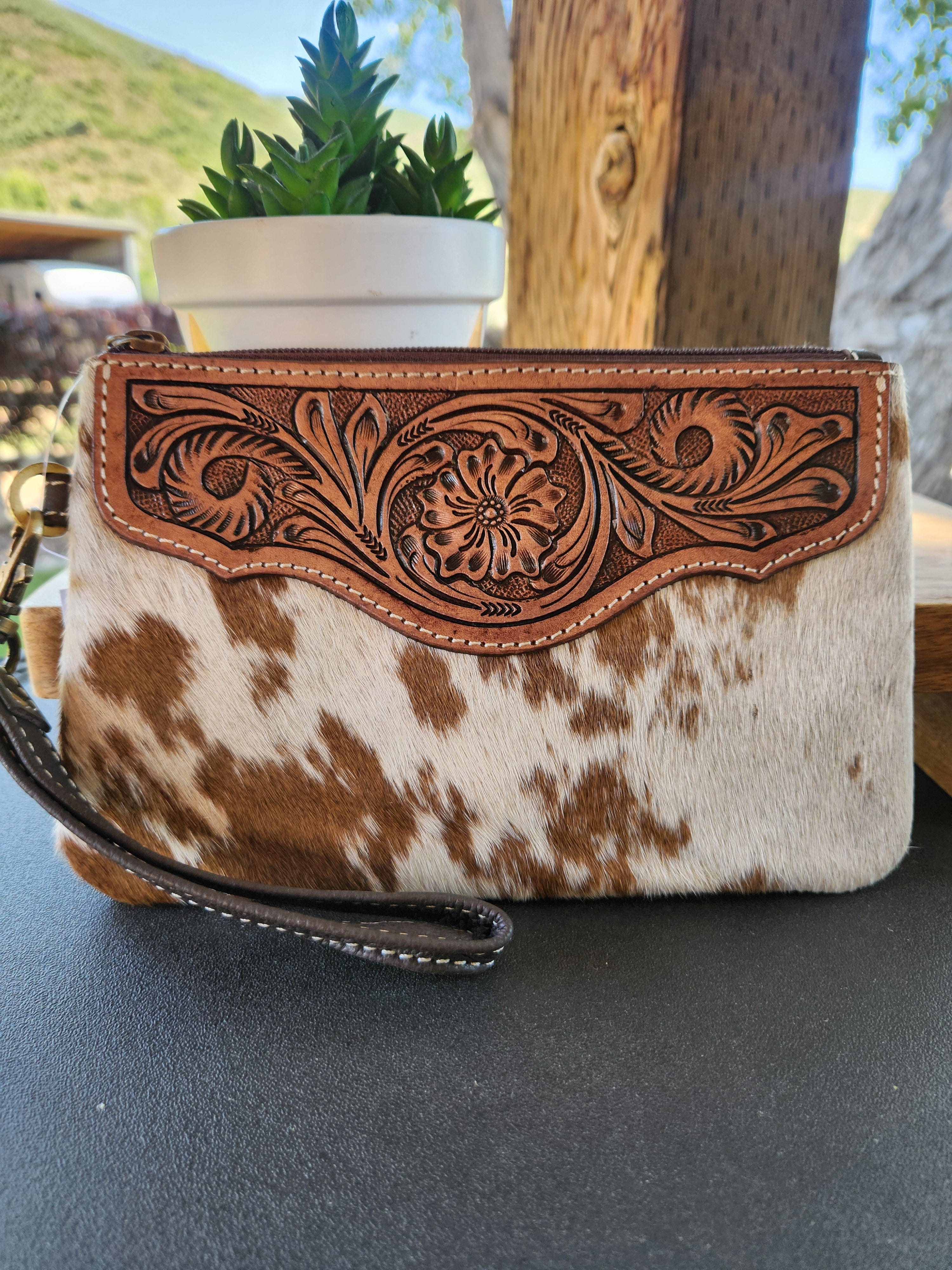 Western Hairon Cowhide Wristlet Purse Bag