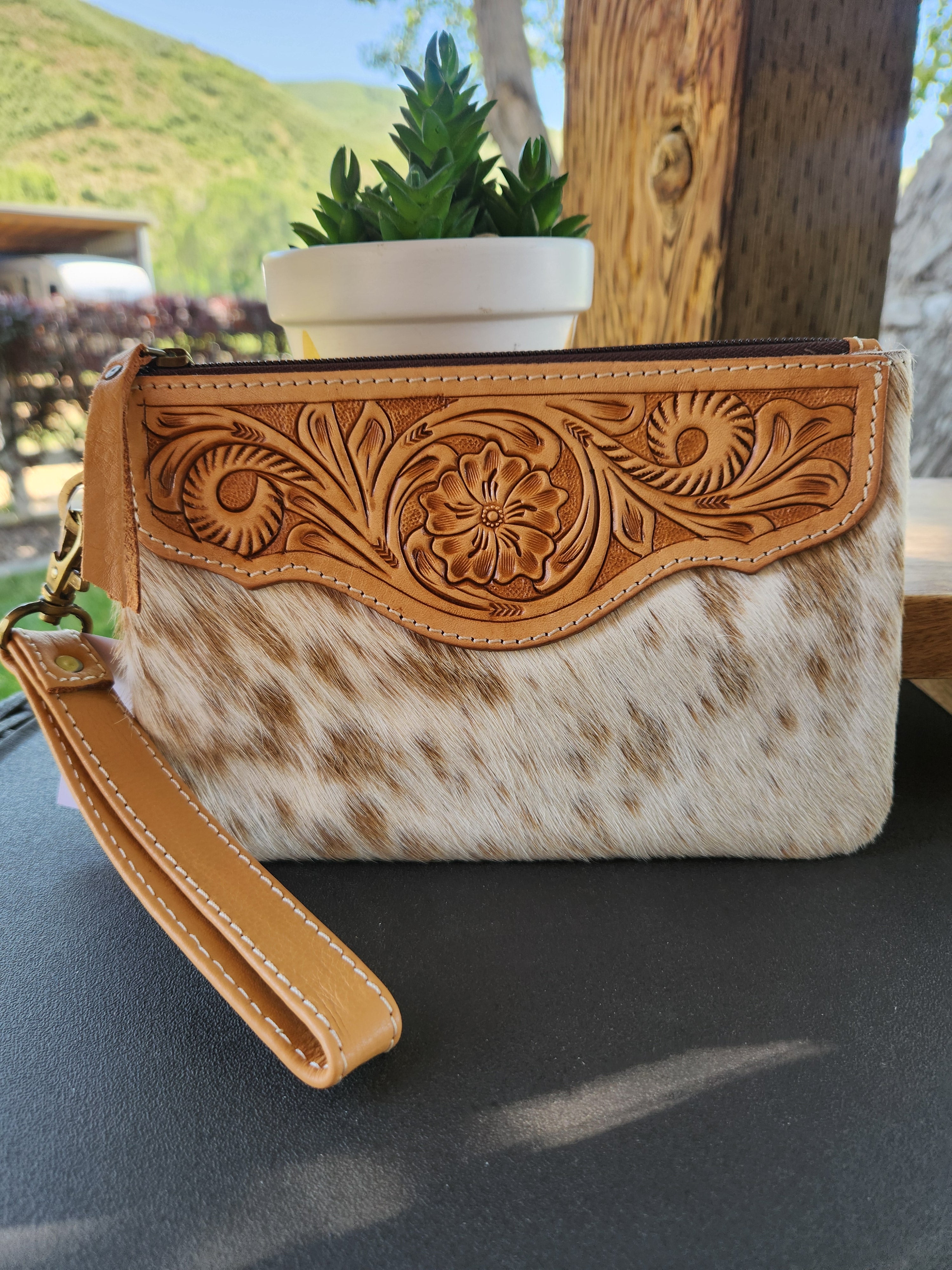Western Hairon Cowhide Wristlet Purse Bag