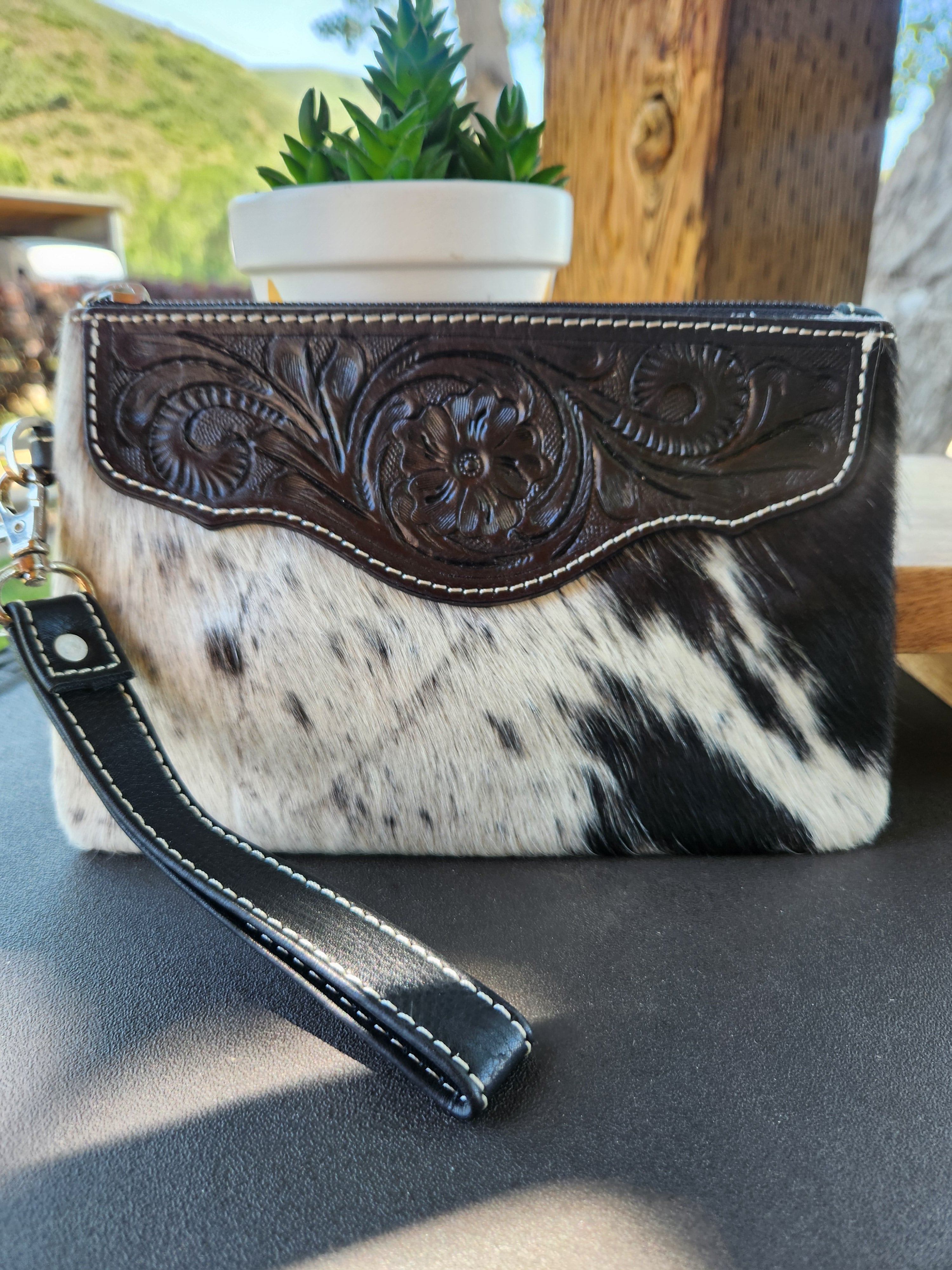 Western Hairon Cowhide Wristlet Purse Bag