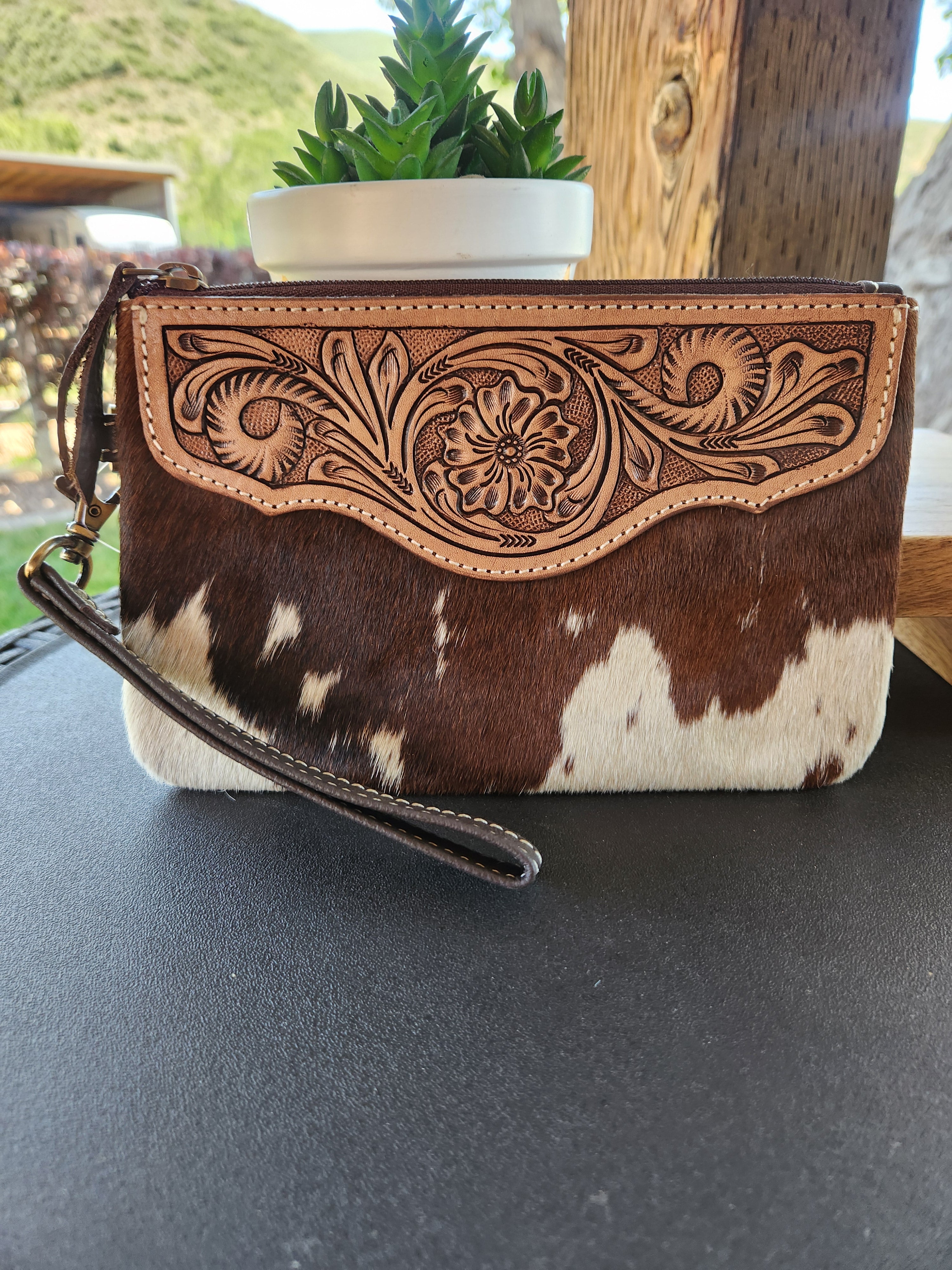 Western Hairon Cowhide Wristlet Purse Bag