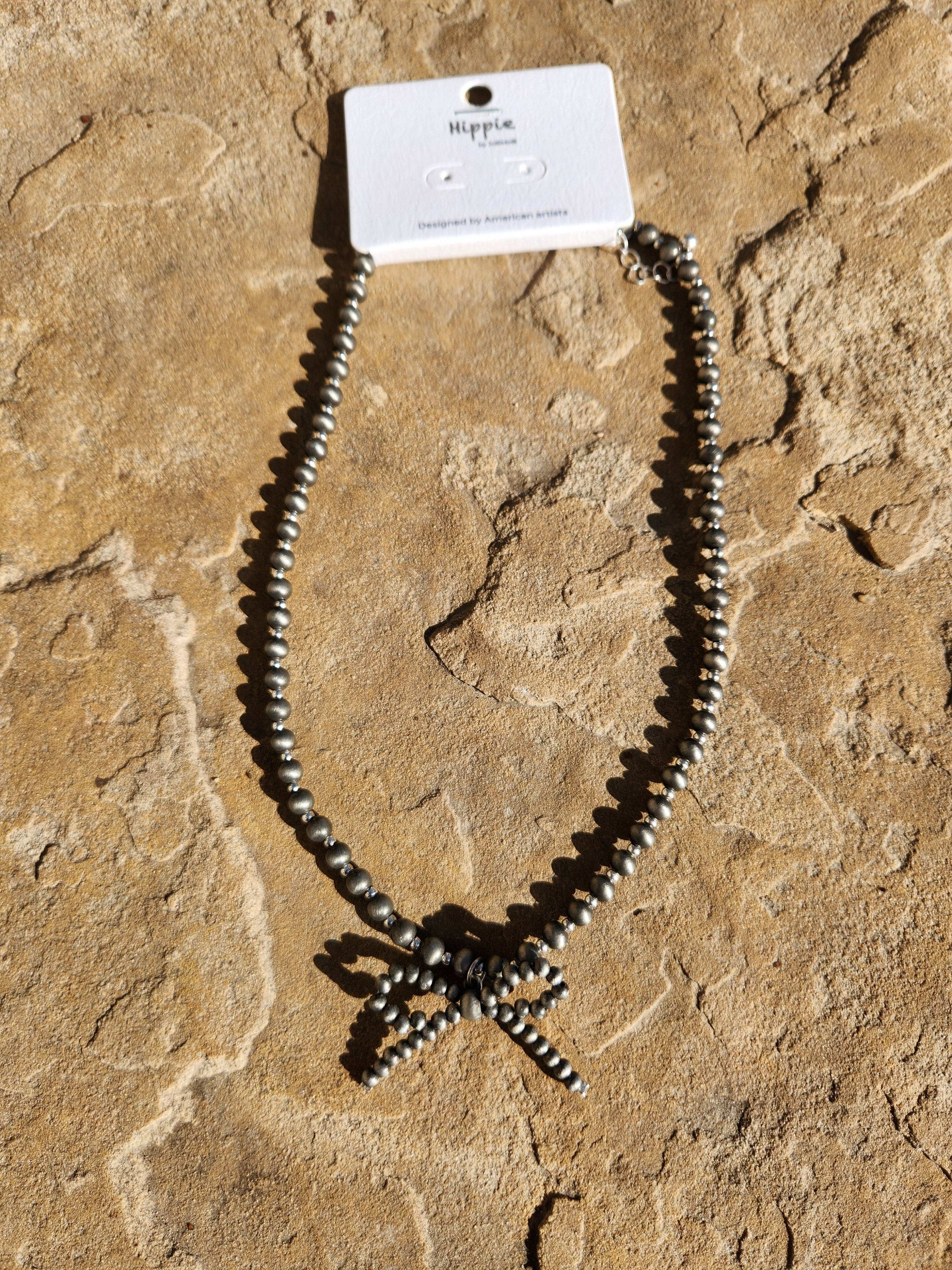 Bow Necklace