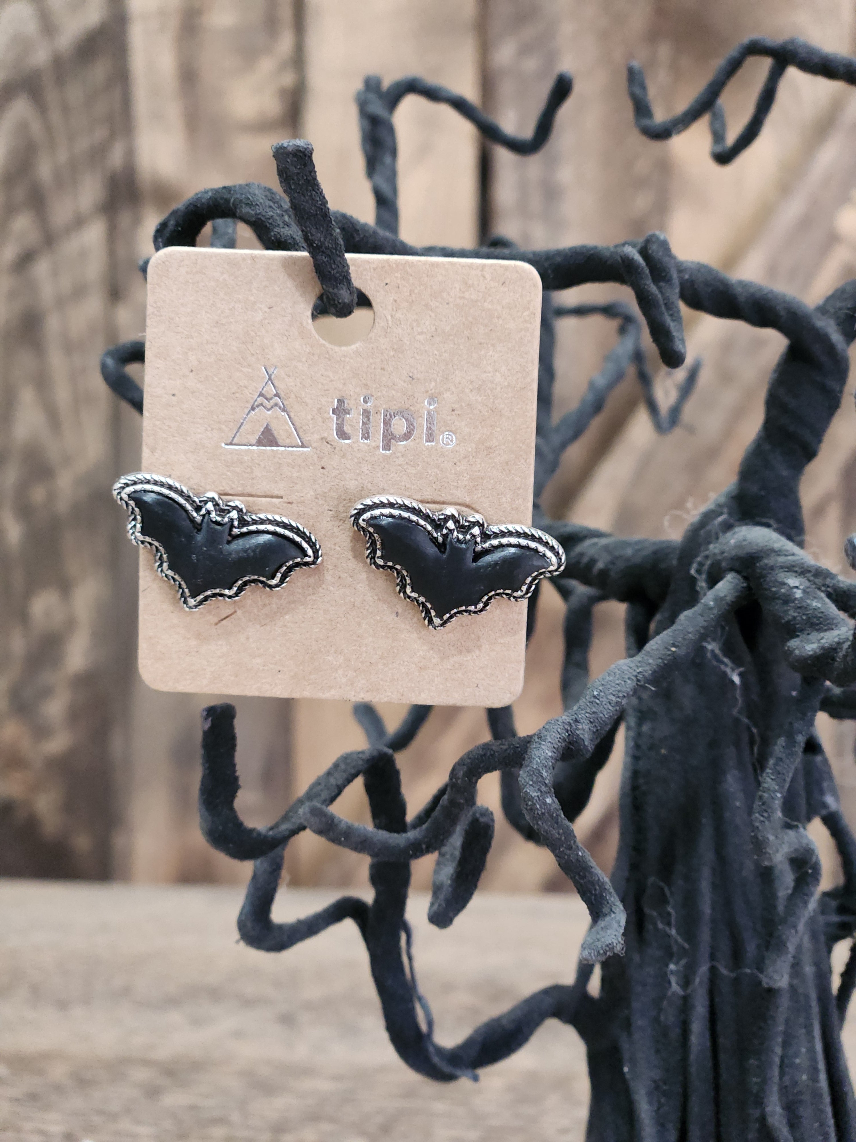 Black Bat Studs