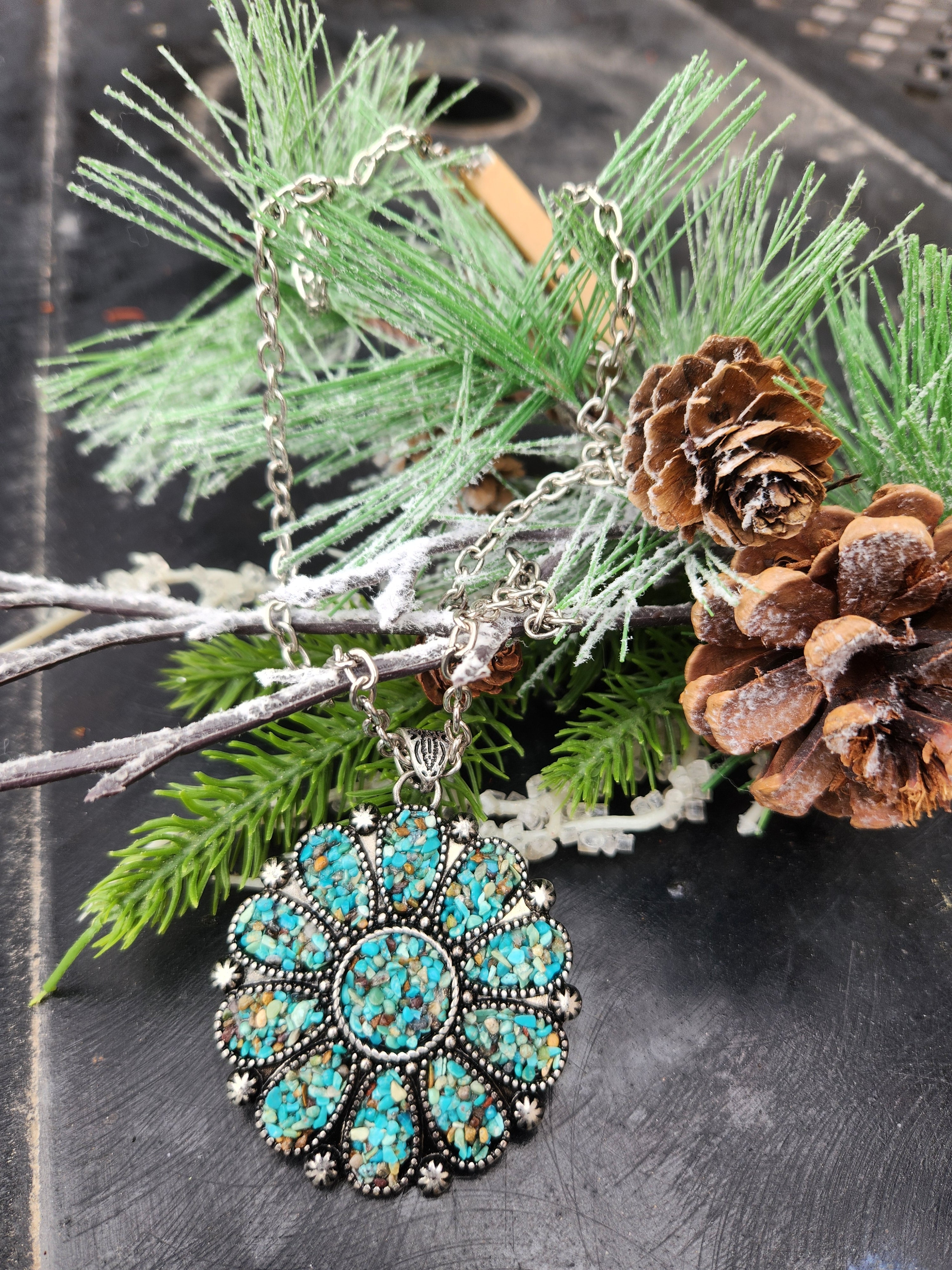 Concho Chip Necklace